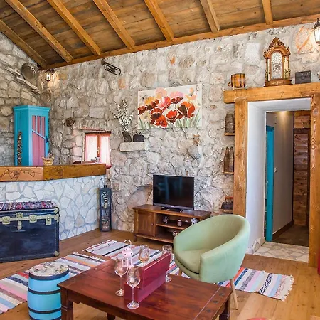 Holiday Mario - One-bedroom Holiday *